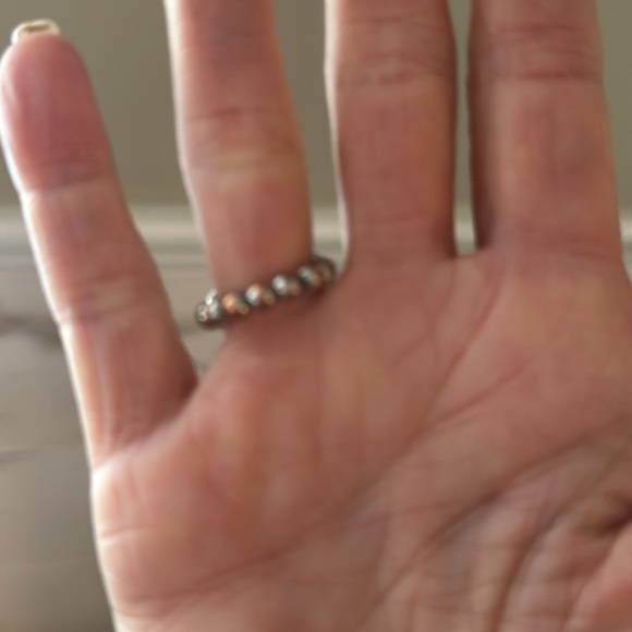 Infinity ring. - Picture 2 of 3